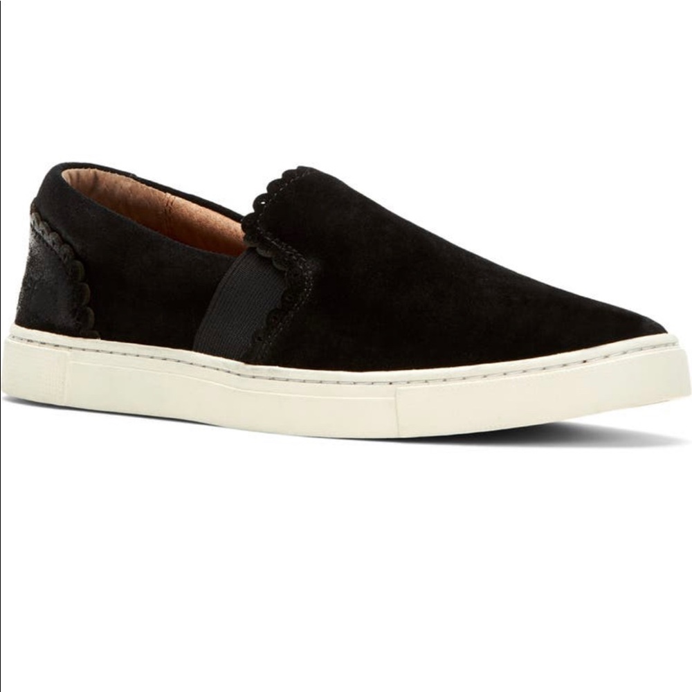 Frye Company - Ivy Scallop Slip On